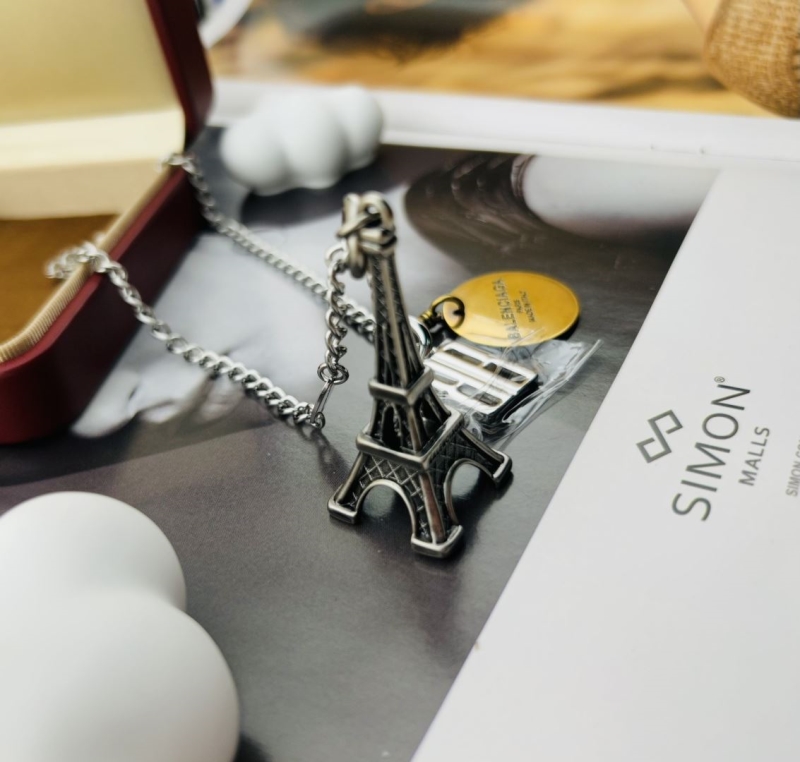 Ba1en*iaga necklaces